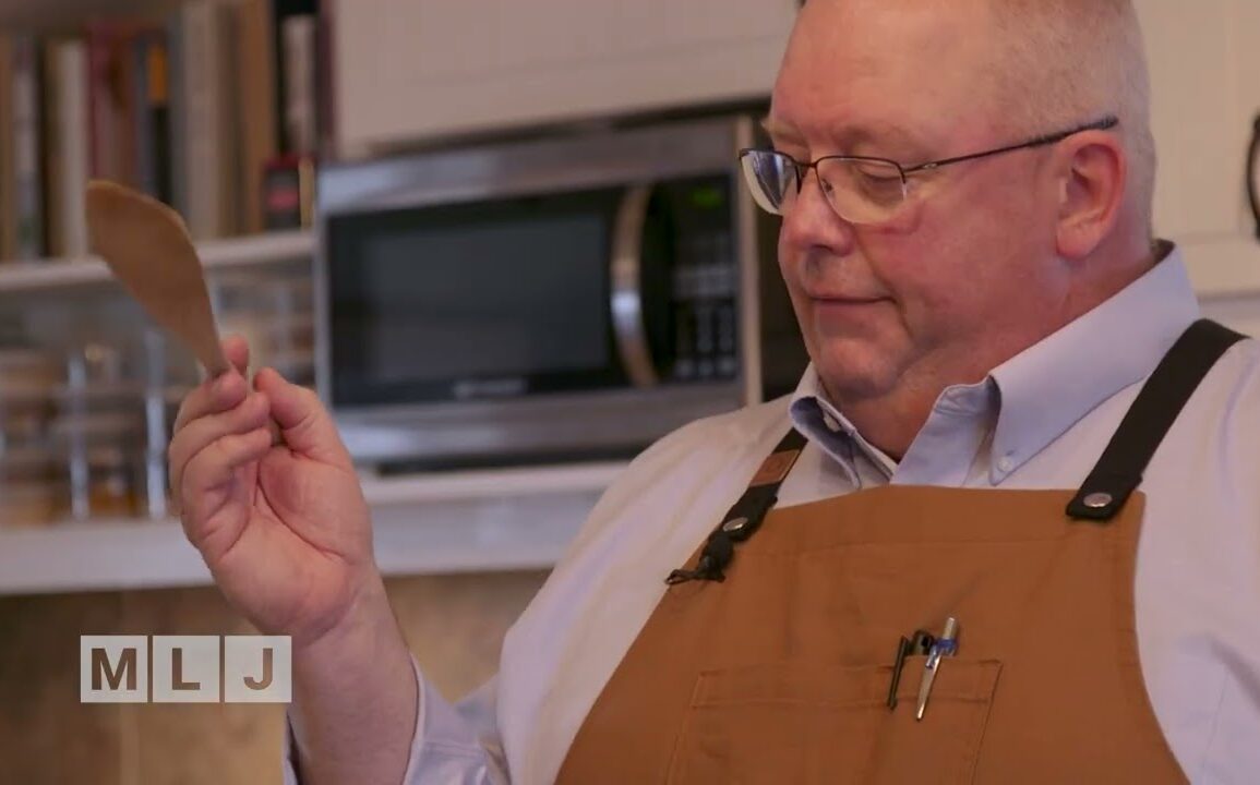 Dan Dan Noodles: Cooking at the Carriage House